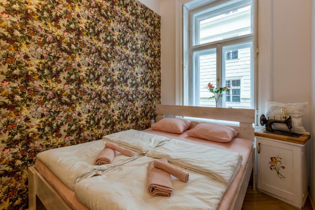 Vintage In The Center Appartement Boedapest